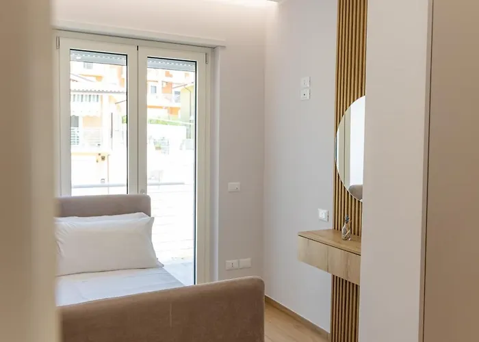 Luxury Seaside Escape - Aurum Daire