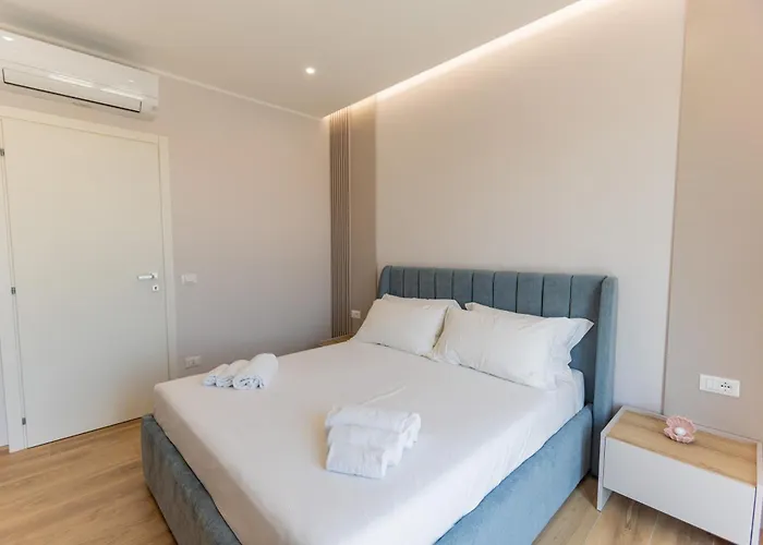 Luxury Seaside Escape - Aurum