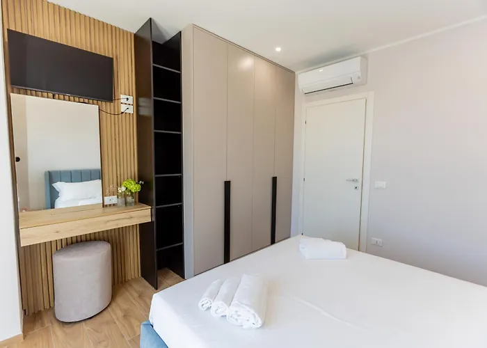 Luxury Seaside Escape - Aurum Daire *