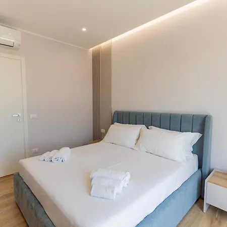 Luxury Seaside Escape - Aurum