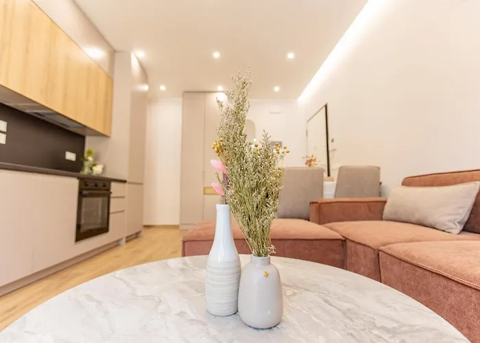 Luxury Seaside Escape - Aurum