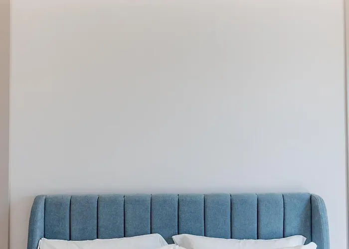 Luxury Seaside Escape - Aurum