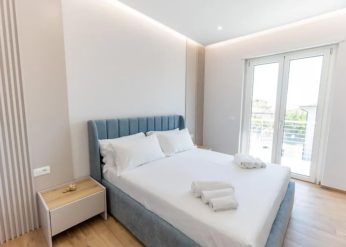 Luxury Seaside Escape - Aurum